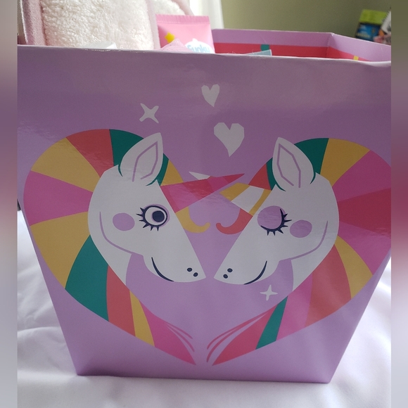 Unicorn Gift Pack #1 - Picture 3 of 12